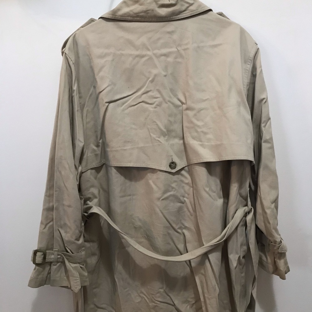 Khaki Trenchcoat - Picture 5 of 6